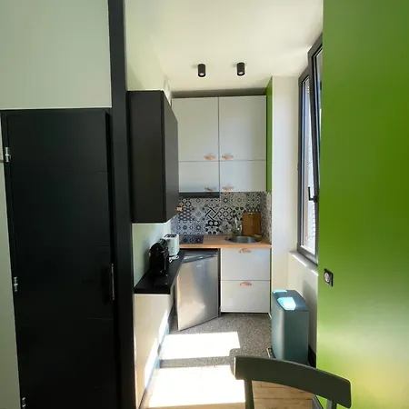 Апартаменты Furnished Downtown Aix Les Bains 103